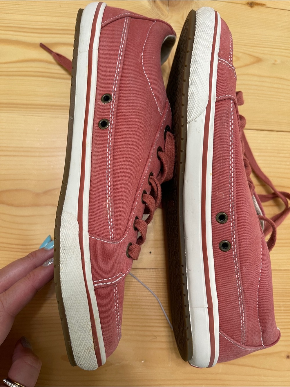 Taos Footwear Moc Star Canvas Sneakers Bruschetta Distressed Red Pink Size 9.5 - Picture 13 of 15